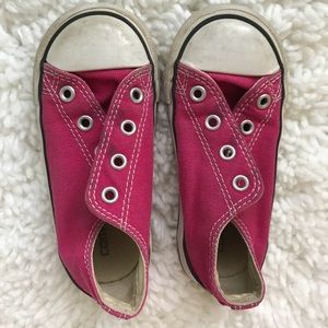Converse pink, no laces
